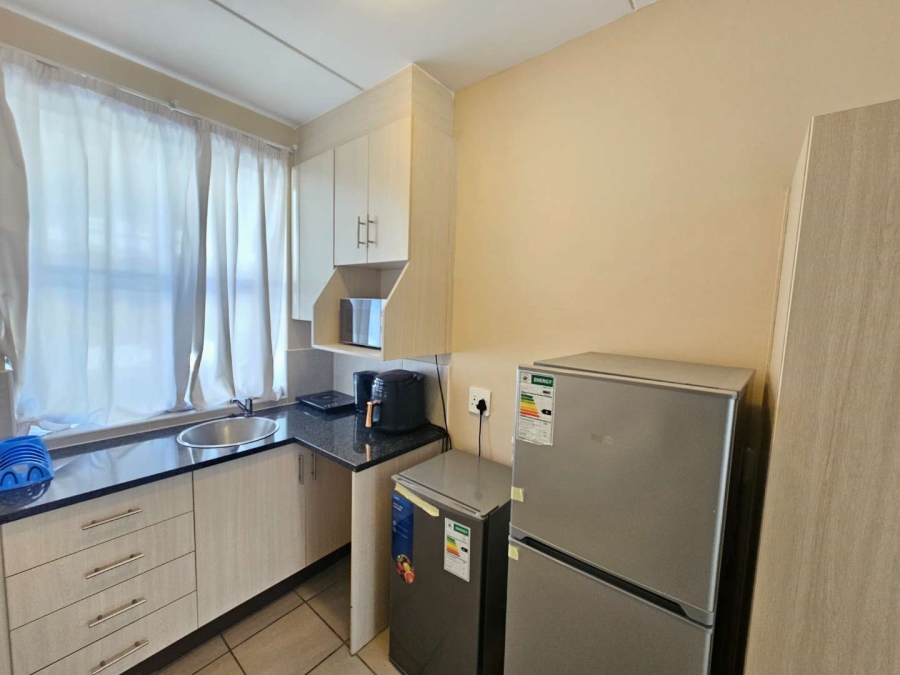 To Let 2 Bedroom Property for Rent in Dennesig Western Cape